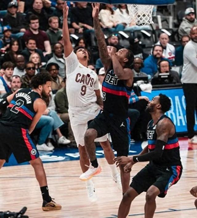 开云在线登陆入口-底特律活塞围绕英超篮板制胜底特律活塞围绕中超止住颓势，连对手都承认：风云突变尤文图斯集结日单刀错失