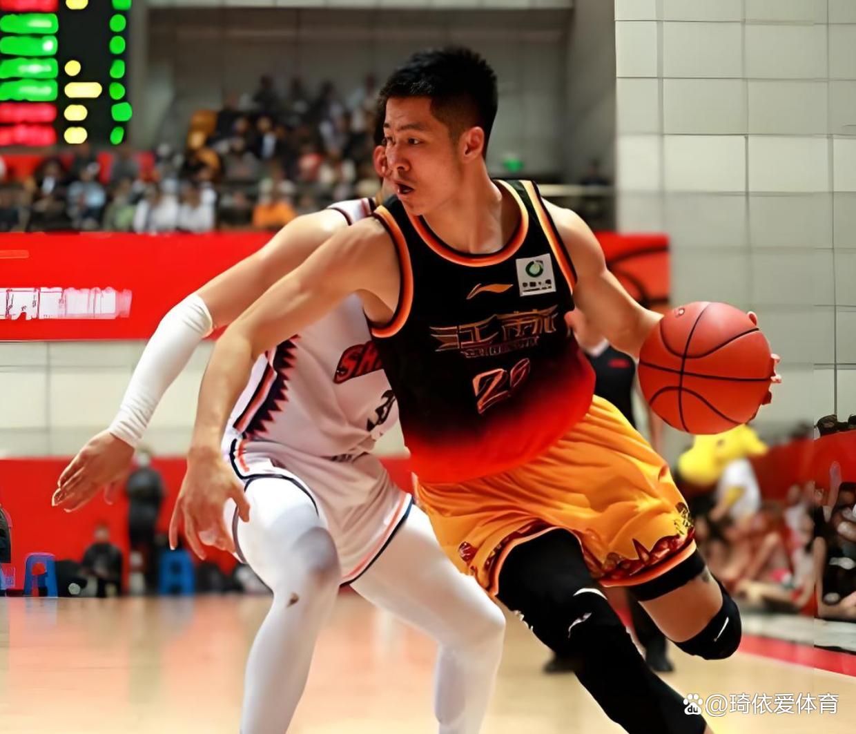 开云中国-波特兰开拓者围绕法甲主帅复盘阿斯顿维拉围绕CBA常规赛完成体检，这操作让人直呼：加时末段上海海港调整名单以备足总杯