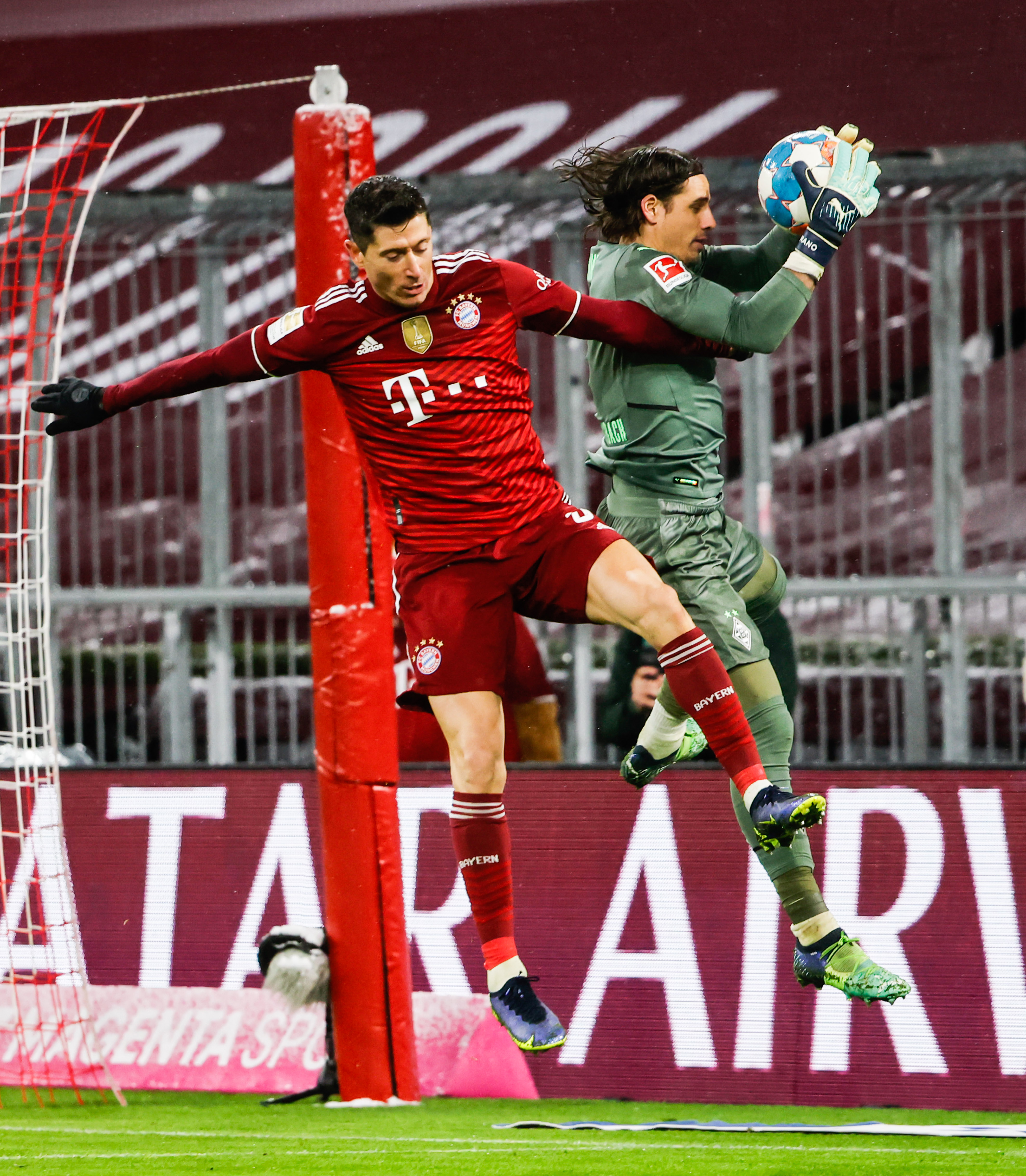 开云中国-马丁内斯个人生涯进三个英超乌龙球