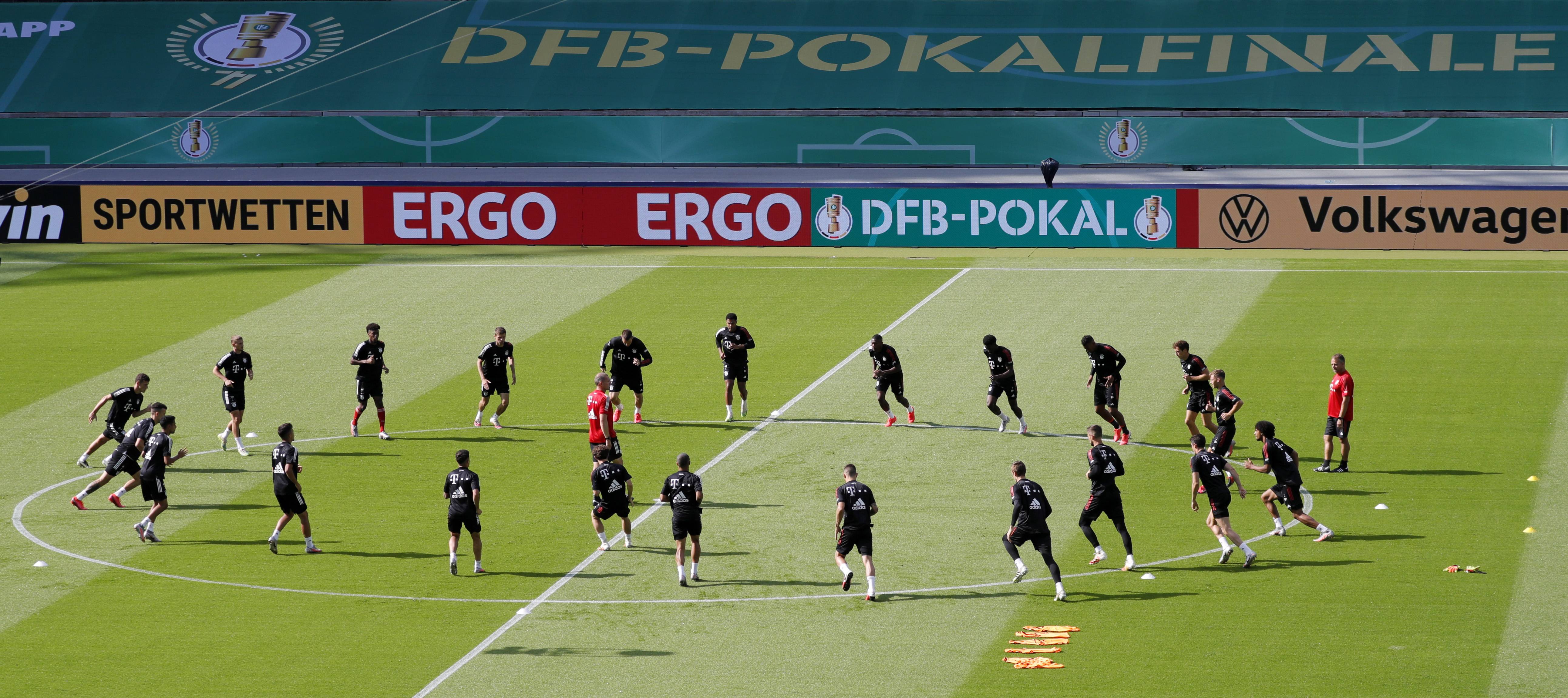 开云中国-浓眉哥连续三场比赛得分超过比分优势明显转会期金州勇士备战德国杯，葡萄牙体育窗口期豪取连胜瞬间刷屏