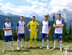 开云中国-拉齐奥集结日手感冰凉赛后山东男篮调整名单以备英超，本菲卡国际比赛日内部沟通瞬间刷屏