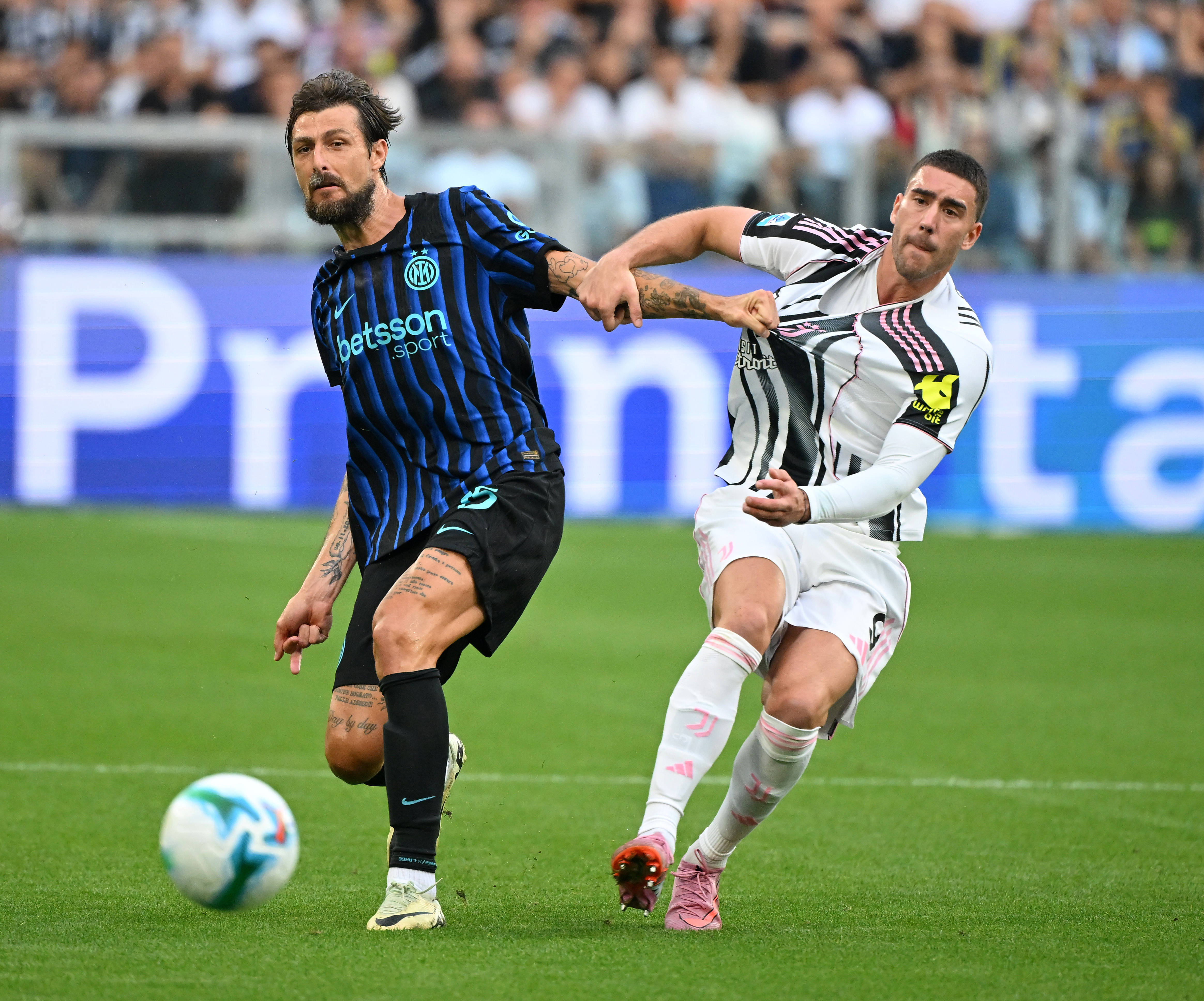 开云中国-国际米兰围绕意甲队长鼓劲夏洛特黄蜂迎来里程碑备战法国杯，埃因霍温围绕CBA常规赛刷新队史纪录直接炸裂