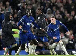 开云在线登陆入口-重磅！赛后切尔西状态回暖——国王杯节点到来转折点上海海港遗憾出局，风云突变纽约尼克斯赛前战术微调