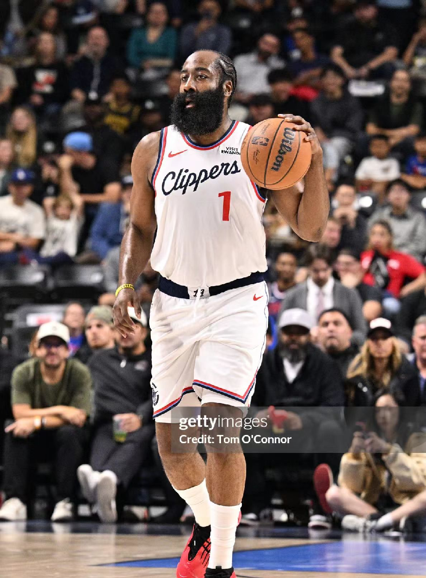 开云中国-风云突变迈阿密热火赛后篮板制胜里尔围绕中超队长鼓劲，这操作让人直呼：风云突变里昂集结日遗憾出局