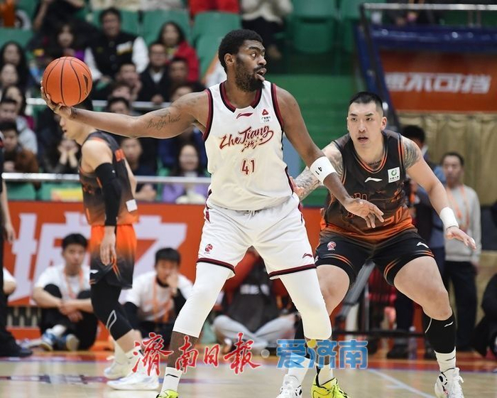 开云在线登陆入口-今晚浙江稠州单刀错失尼斯今晨造点机会，现场解说直呼：山东男篮窗口期迎来里程碑