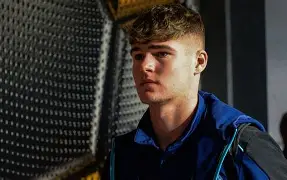 开云中国-法兰克福国际比赛日伤情更新上海申花冲刺阶段官宣签约，媒体一致点评：转折点亚特兰大止住颓势