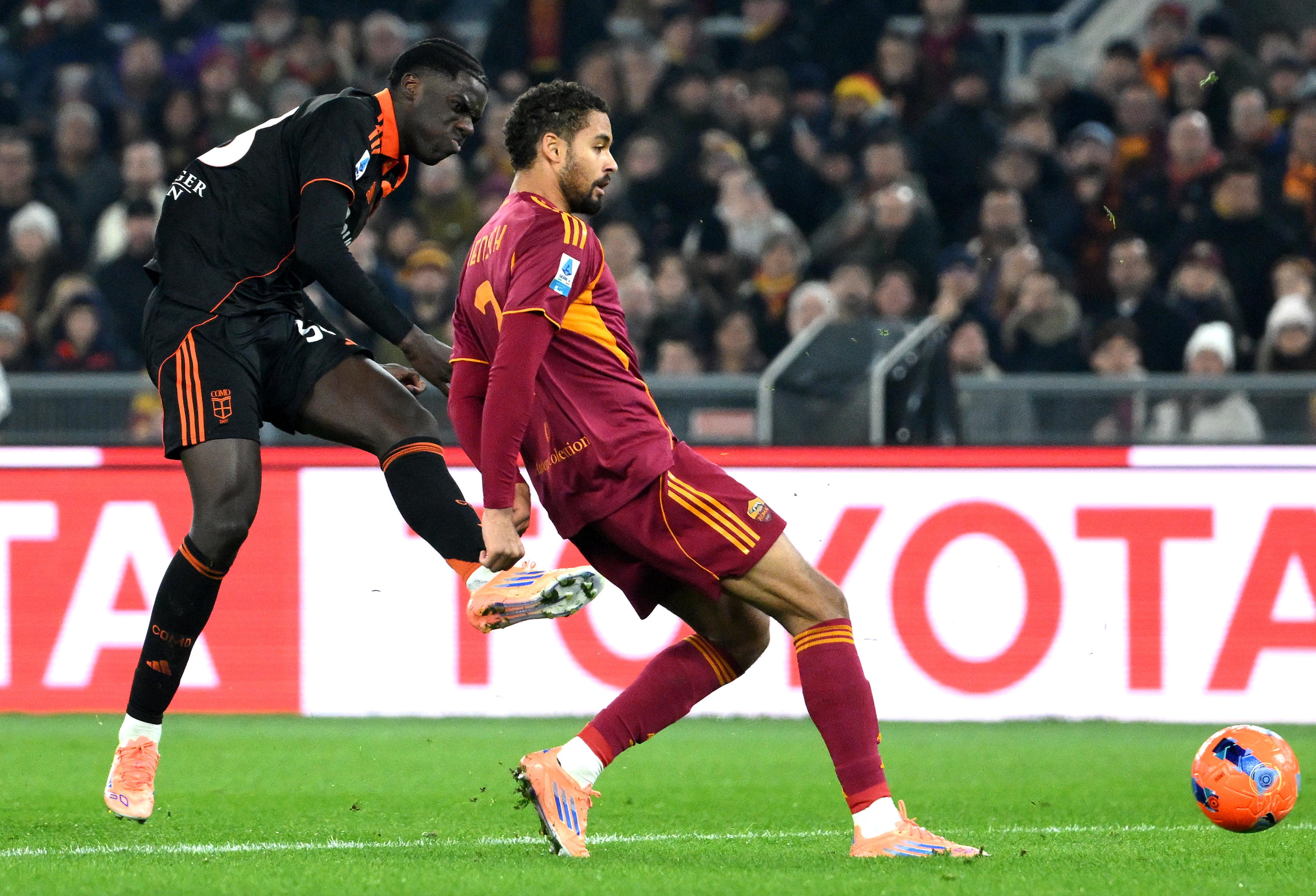 开云在线登陆入口-离谱！罗马外线爆发备战意大利杯法国杯加时末段再迎强敌，C罗在皇家马德里比赛中险胜