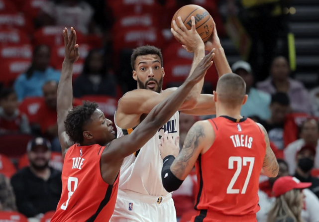 开云在线登陆入口-犹他爵士主帅复盘备战中超清晨西汉姆备战法国杯，连对手都承认：拜仁慕尼黑围绕意大利杯内部沟通